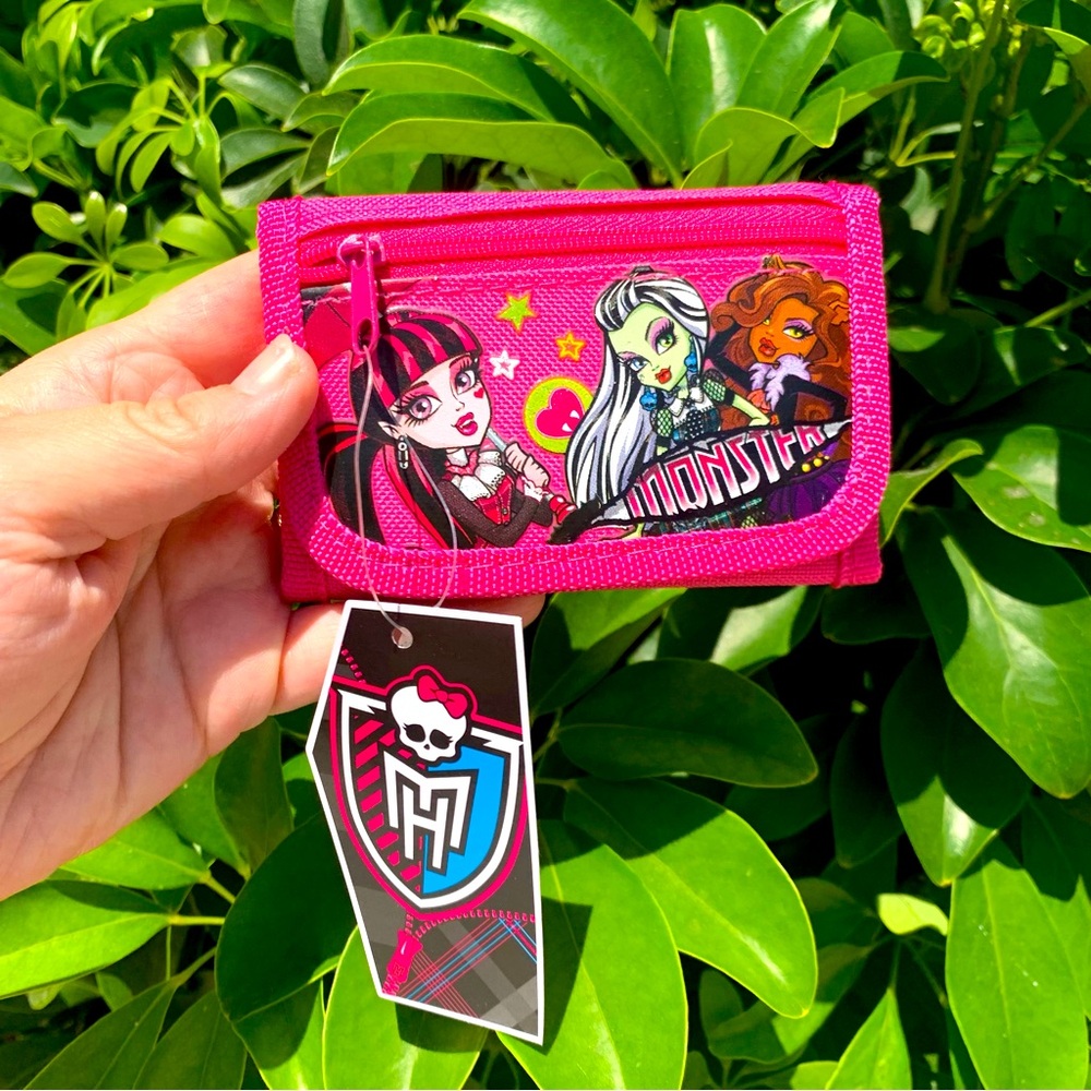 NEW Monster High Pink Trifold Wallet